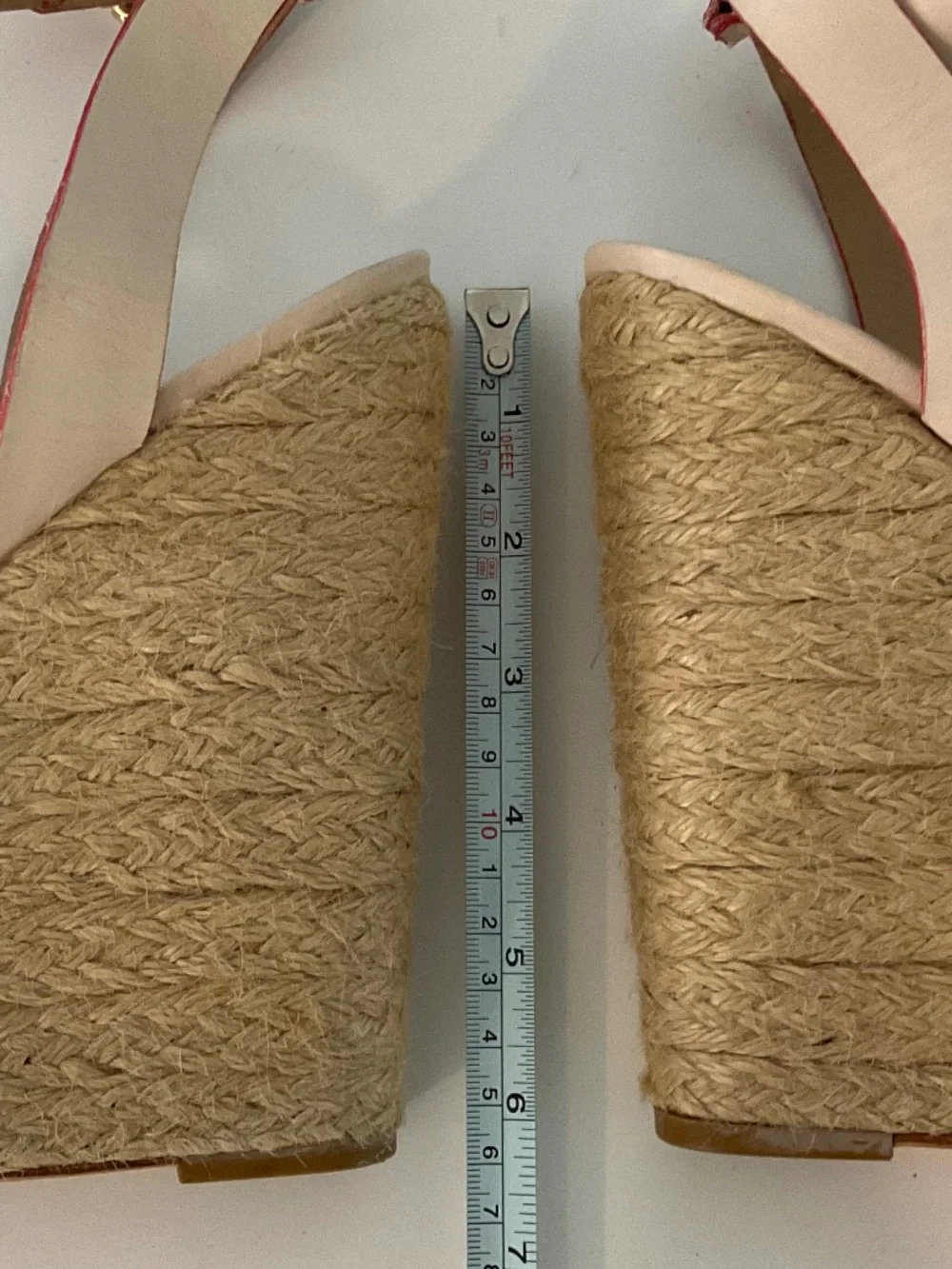 POUR LA VICTOIRE Jaclyn Espadrille Wedge Leather Sandals in Tan Size 10